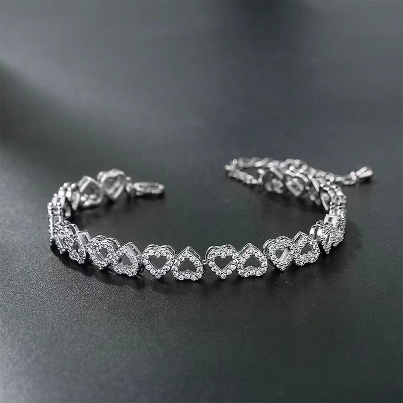 Women's Elegant Sparkling Heart Bracelet