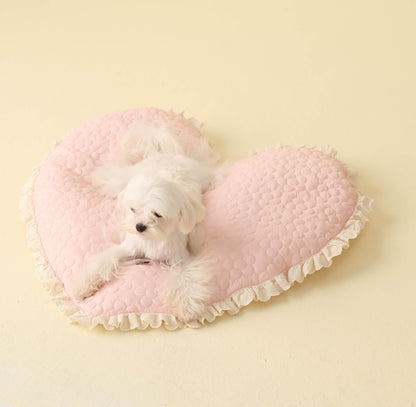 Cozy Love-Shaped Dog Pad