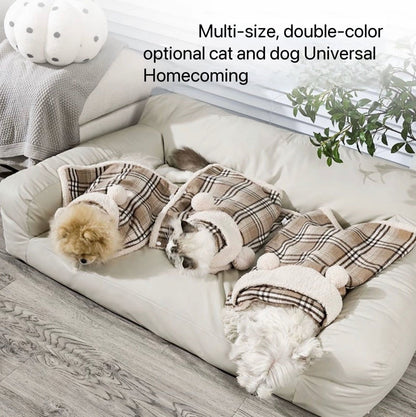 Pet Warm Cape - Snug, Cute & Easy for Your Furry Pal!