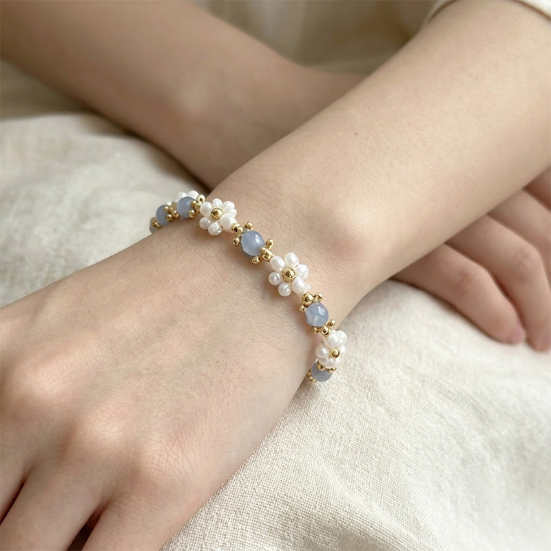 Boho Beaded Daisy Flower Bracelet