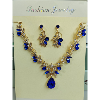 Sparkling Teardrop Pendant Necklace and Earrings Set