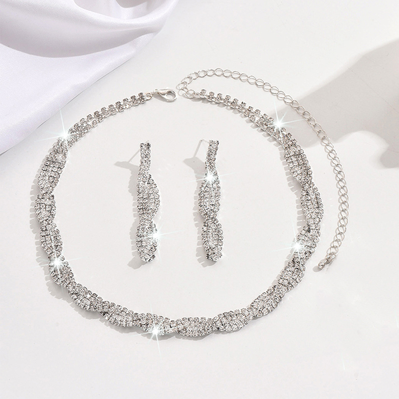 Sparkling Rhinestone Claw Chain Necklace & Earrings Set for Women
