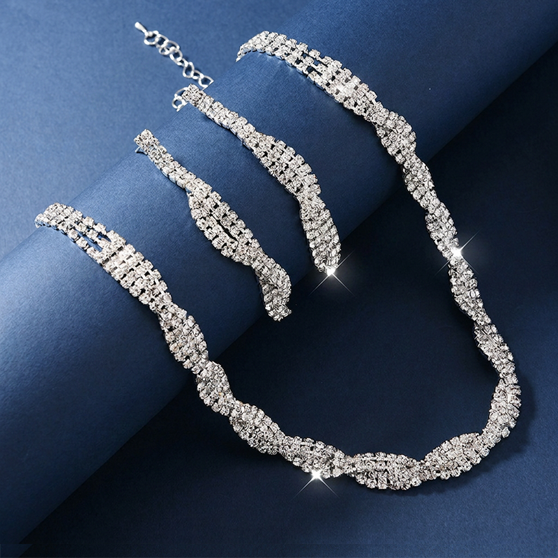 Sparkling Rhinestone Claw Chain Necklace & Earrings Set for Women