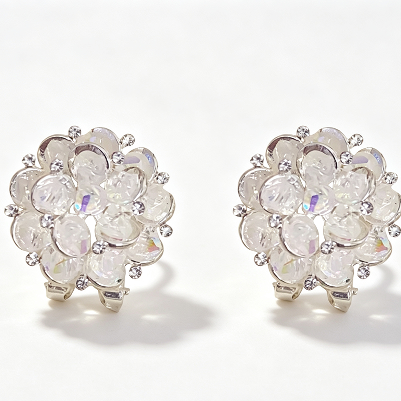 Elegant Sparkling Floral Stud Earrings